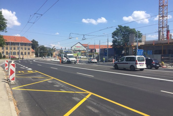 Ilustračný obrázok k článku Križovatka pri súde je už prejazdná vo všetkých smeroch