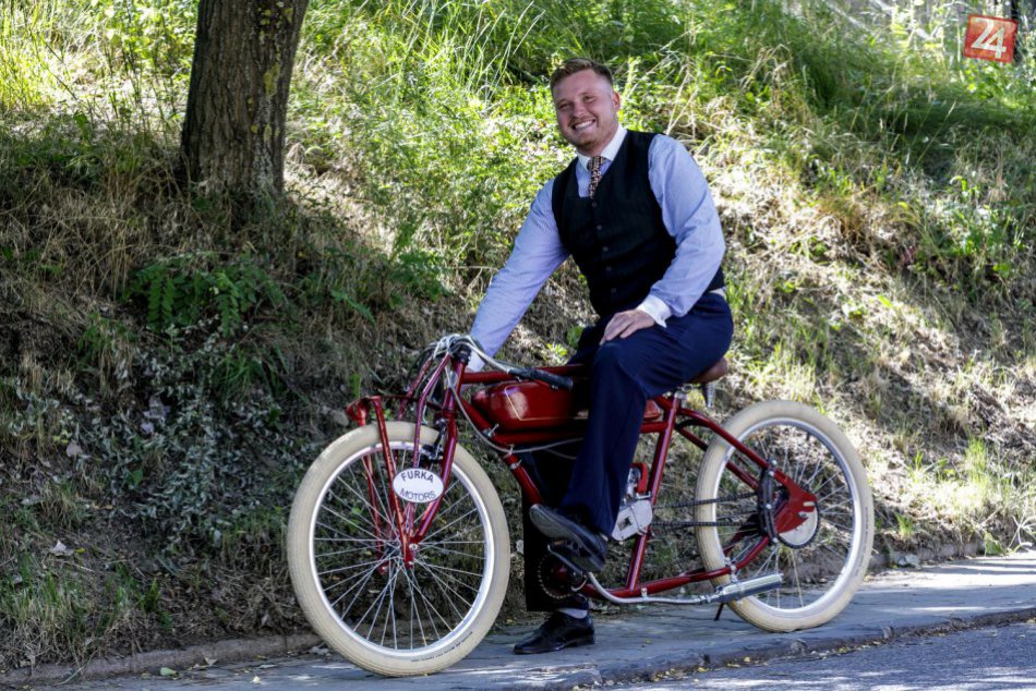 Ilustračný obrázok k článku KURIOZITA DŇA: Bratia vyrábajú motobicykle, ich cieľom je elektromobil