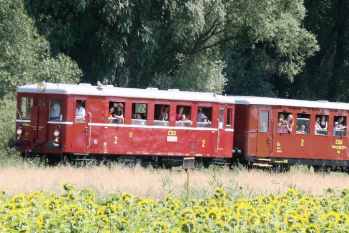 Ilustračný obrázok k článku Do Rajeckých Teplíc historickým vláčikom: Víkend bude patriť milovníkom železníc