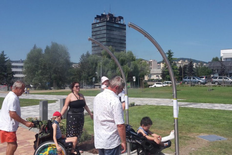 Ilustračný obrázok k článku Osviežujúca novinka pre Považskobystričanov: VIDEO a FOTO z centra mesta