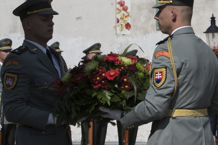 Ilustračný obrázok k článku Jozef Viskupič v Dunajskej Strede: Uctil si obete rómskeho holokaustu