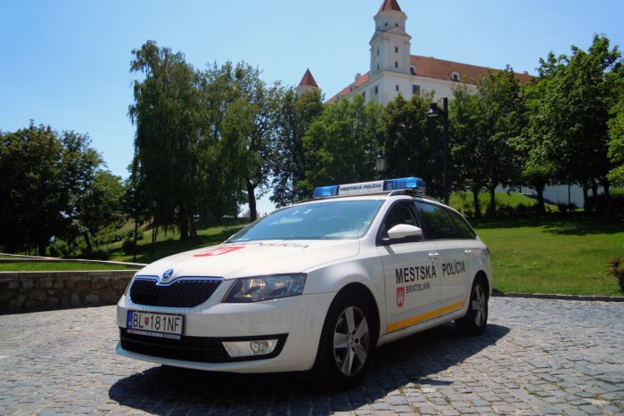 Ilustračný obrázok k článku Mestskí policajti v Bratislave v stredu vypátrali dve nezvestné dievčatá