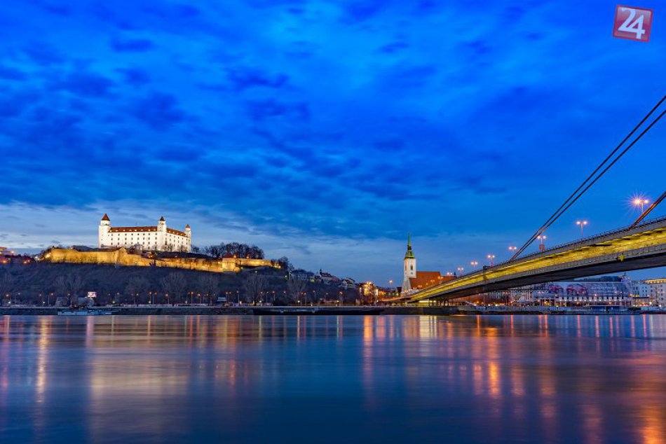 Ilustračný obrázok k článku TOP 5 tém týždňa: Bratislava má nového primátora aj 18-metrový elektrobus v uliciach
