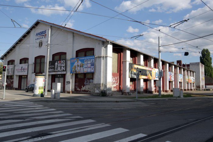 Ilustračný obrázok k článku Športová hala Angels aréna by mala slúžiť mládežníckemu športu