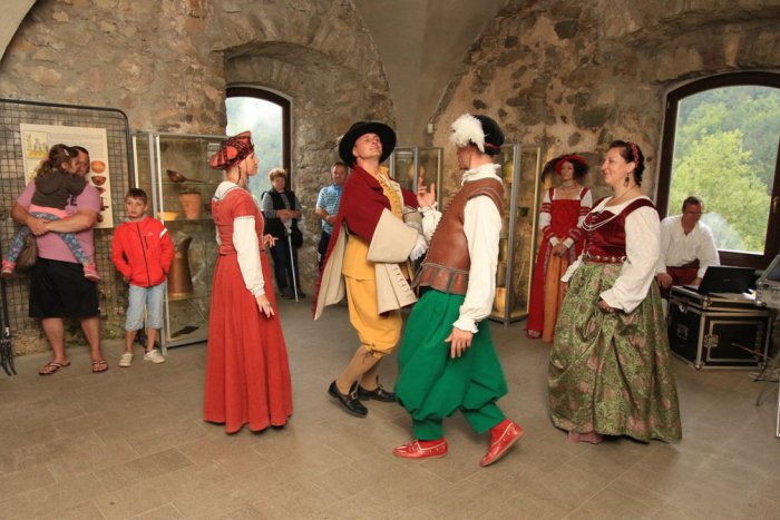 Ilustračný obrázok k článku Hradné hry Žofie Bosniakovej: Sledujte ten nabitý PROGRAM