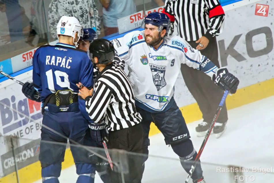 Ilustračný obrázok k článku Nitra zvládla prvý prípravák na jednotku: Zdolala Féhervár, lietali góly i päste, FOTO