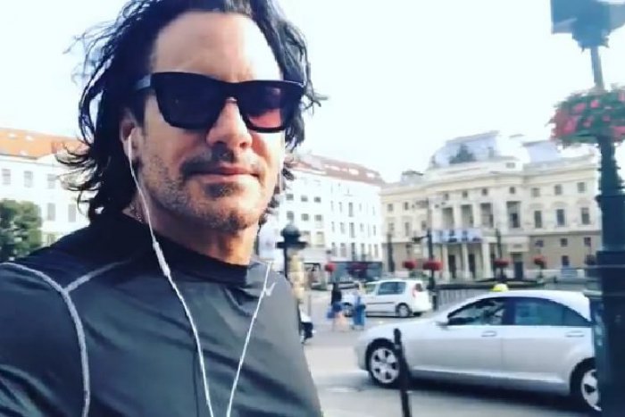 Ilustračný obrázok k článku VIDEO: Fešák Juan zo Skrytej vášne dovolenkuje v Bratislave