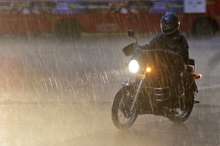 Ilustračný obrázok k článku Blíži sa výrazná zmena počasia: Pripravte sa na vlnu búrok