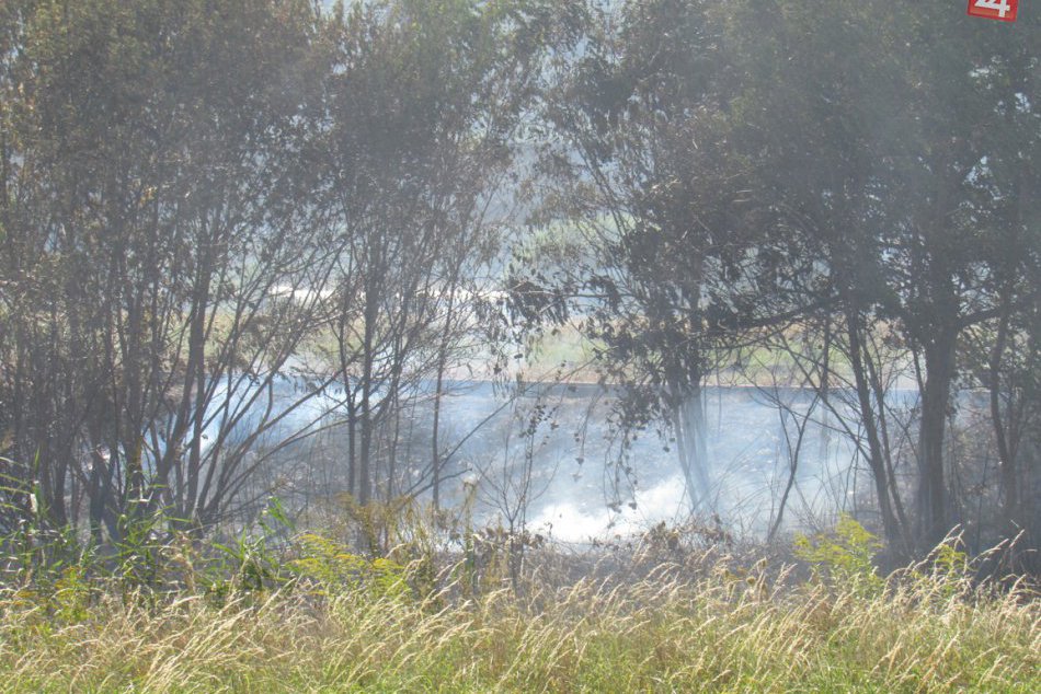 Ilustračný obrázok k článku Dopravu tam riadila polícia: Na Košickej v Prešove kvôli požiaru zasahovali hasiči