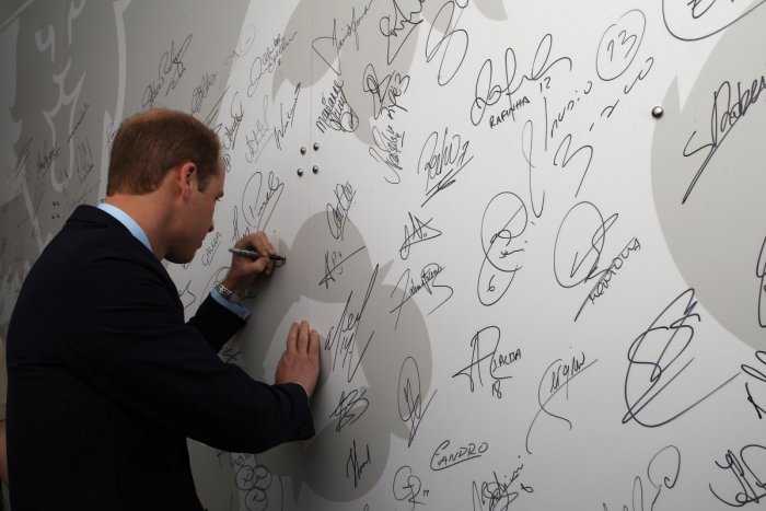 Ilustračný obrázok k článku V mnohých krajinách sveta v minulosti prevládala tendencia „prerobiť“ ľavákov na pravákov