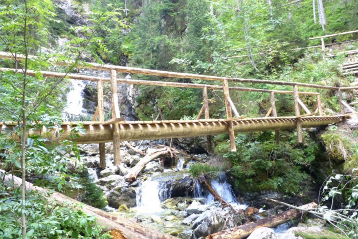 Ilustračný obrázok k článku Pod Temné smrečiny sa už dostanete: Tatranská krása opäť prístupná!