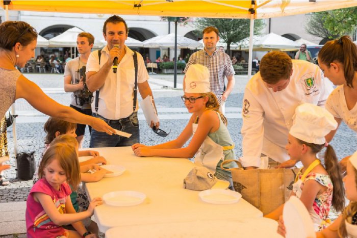 Ilustračný obrázok k článku Letná grilovačka a bicyklová šou v centre mesta: Tieto akcie nechcete zmeškať!