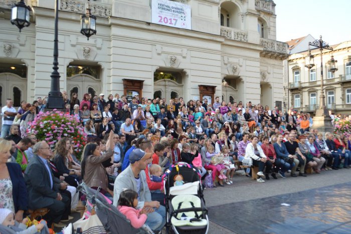 Ilustračný obrázok k článku Festival divadiel strednej Európy otvorí divadelnú sezónu
