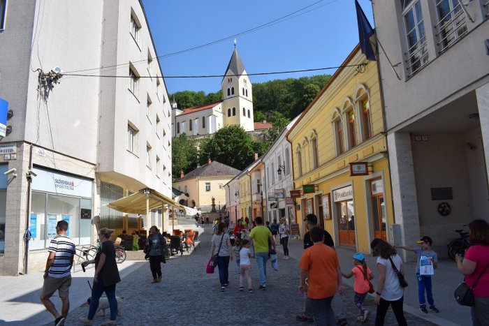 Ilustračný obrázok k článku Prvý aprílový týždeň v Trenčíne: Aké podujatia počas neho môžeme vidieť?