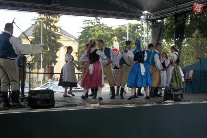 Ilustračný obrázok k článku V Hájskom sa začnú slávnosti: Milovníci folklóru, tešte sa na lahôdky
