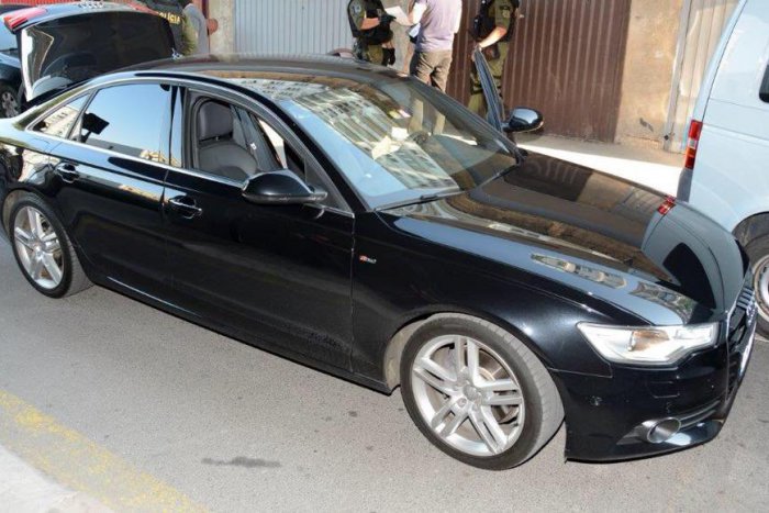 Ilustračný obrázok k článku VIDEO: Polícia zadržala muža, našla u neho 1223 tabliet extázy a veľké množstvá konope