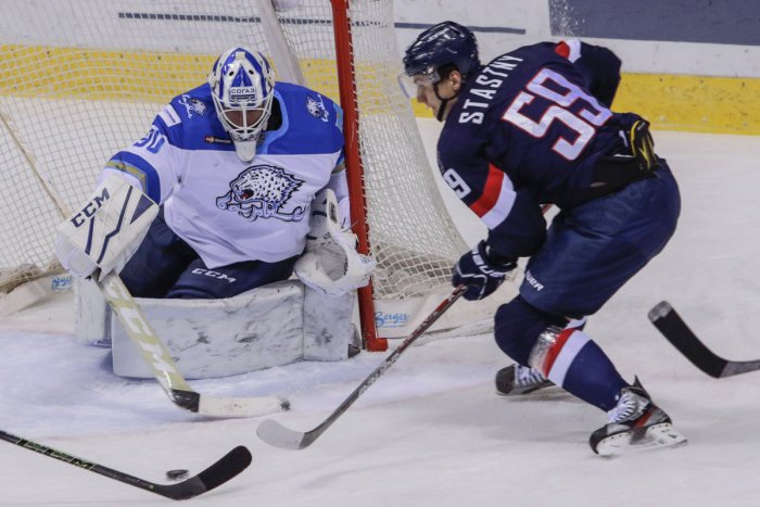 Ilustračný obrázok k článku Hokejový útočník Andrej Šťastný opúšťa Slovan. Namierené má do Bystrice