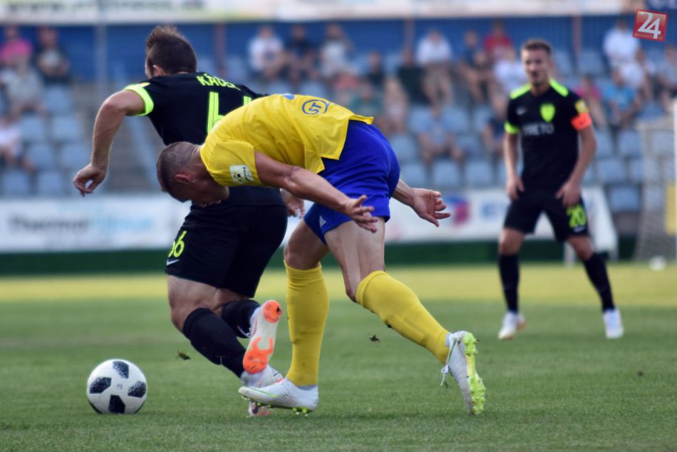 Ilustračný obrázok k článku Miss Fortuna ligy Silvia Fialková: Otvorila futbalový duel v Michalovciach
