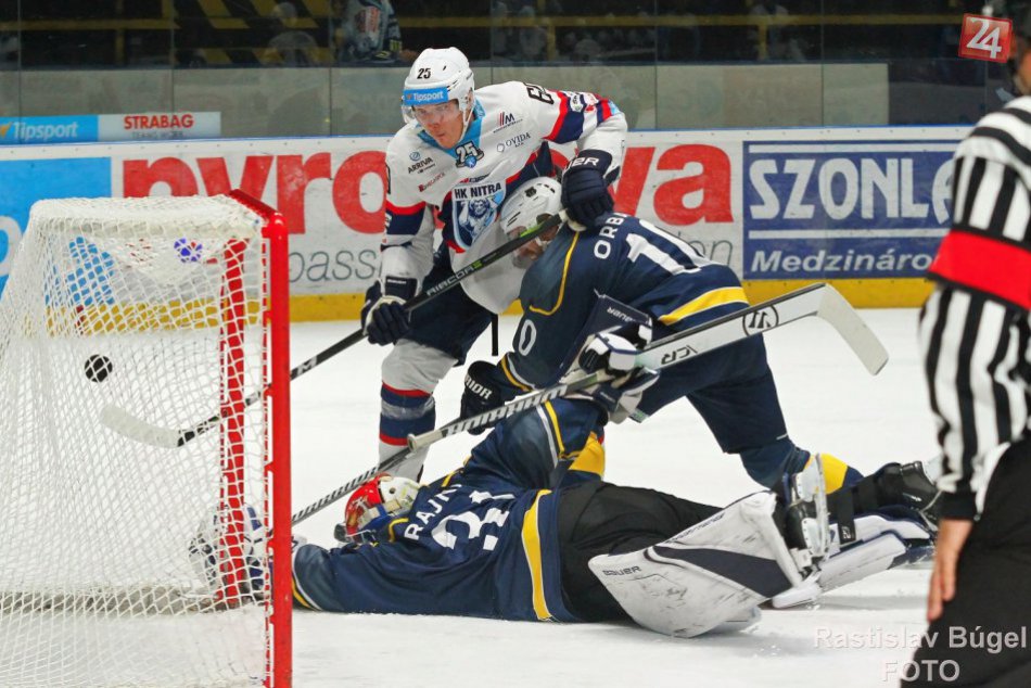 Ilustračný obrázok k článku Nitra si napravila chuť: Hokejisti strelili osem gólov do siete Budapešti