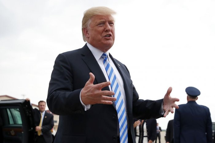 Ilustračný obrázok k článku Trump opäť šokuje: Vyhlásil, že na európske autá uvalí 25-percentné clo!