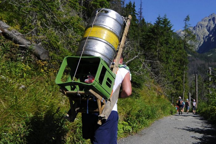 Ilustračný obrázok k článku SVET O SLOVENSKU:  Dva kilometre prešiel za dve hodiny a je to rekord!