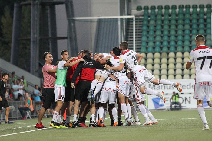 Ilustračný obrázok k článku Trenčianska šanca na európsku jeseň ešte žije: Parádne FOTO zo zápasu s Larnakou, VIDEO