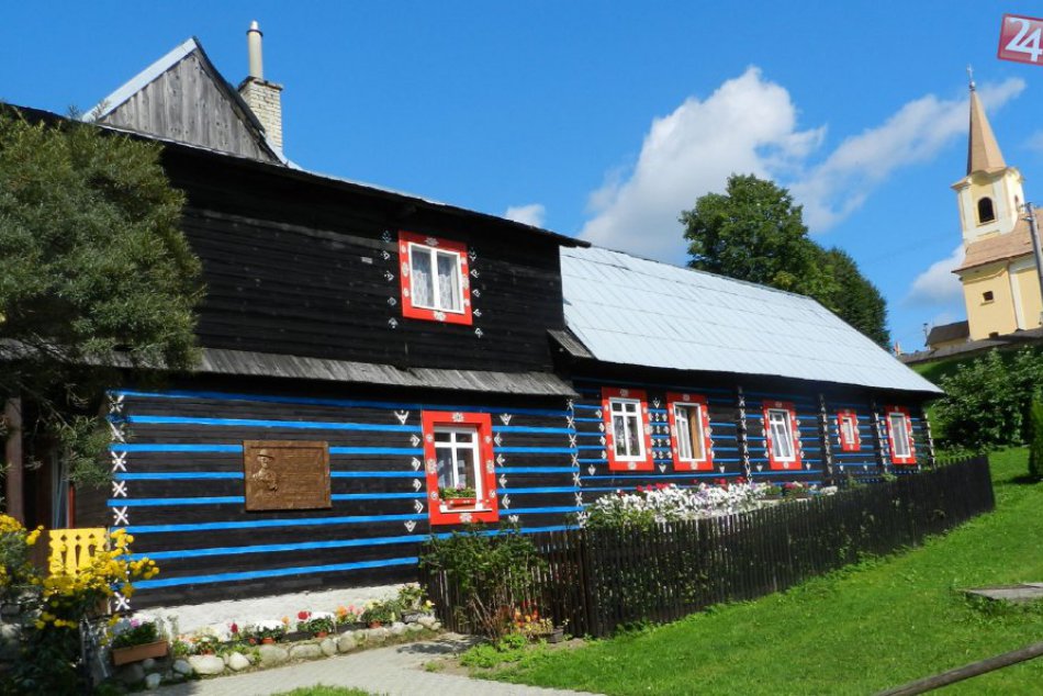 Ilustračný obrázok k článku Krásy a zaujímavosti okolitých obcí: Ždiar zaujme v každom ročnom období