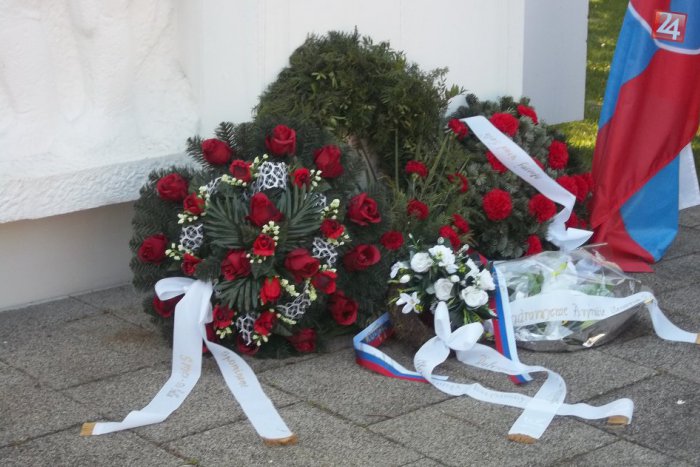 Ilustračný obrázok k článku V Šali budú klásť vence: Pripomeňte si aj vy historickú udalosť SNP