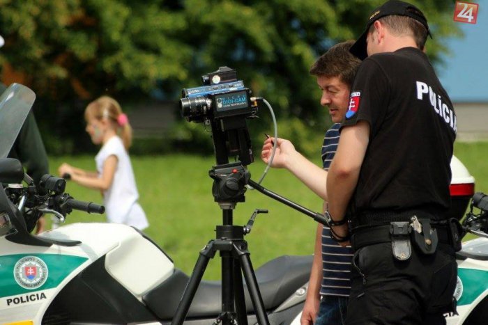 Ilustračný obrázok k článku Oplatí sa vedieť vopred: Hliadky na trenčianskych cestách deň po dni