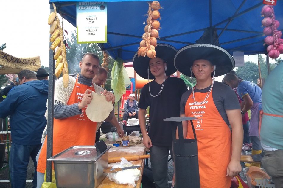 Ilustračný obrázok k článku 11 tímov, 11 chutných jedál: Kotlíkový festival vo Ferčekovciach sa blíži