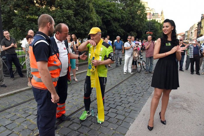 Ilustračný obrázok k článku Pobeží z Bratislavy do Košíc 56 hodín bez spánku, aby pomohol iným