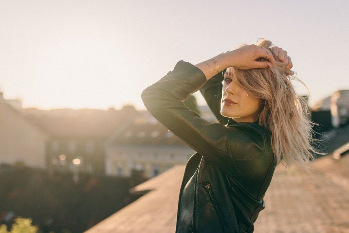 Ilustračný obrázok k článku Humenská rodáčka a spevák z Česka: V živote sa nestretli, no urobili takýto duet!