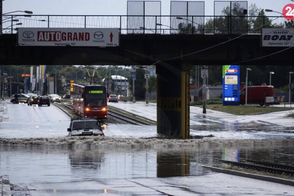 Ilustračný obrázok k článku Slovensko v pozore: Meteorológovia varujú pred búrkami celú krajinu