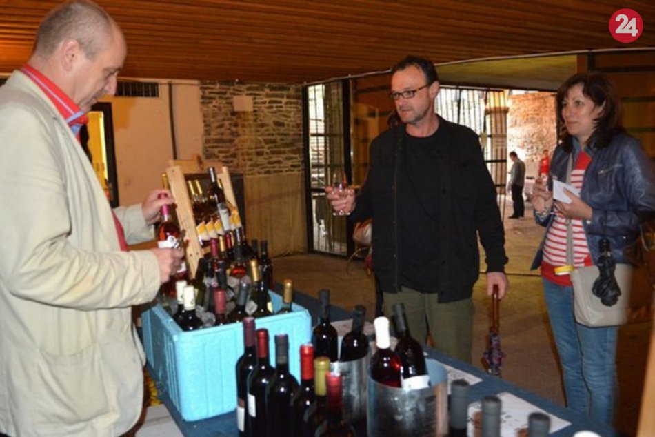 Ilustračný obrázok k článku FOTO: Košické slávnosti vína aj s novinkami. Tohtoročný burčiak si kúpite už aj pred Dolnou bránou