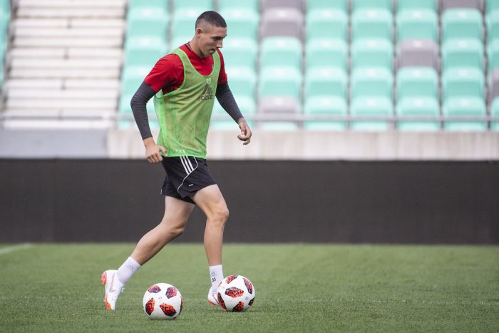 Ilustračný obrázok k článku Erik Jirka mieri do Crvenej zvezdy: Odchovanec Spartaka ešte zakope za Trnavu