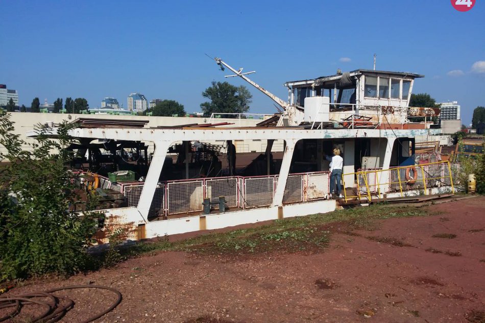 Ilustračný obrázok k článku Katamarán Kamzík, posledný propeler, sa dá podľa konštruktéra obnoviť