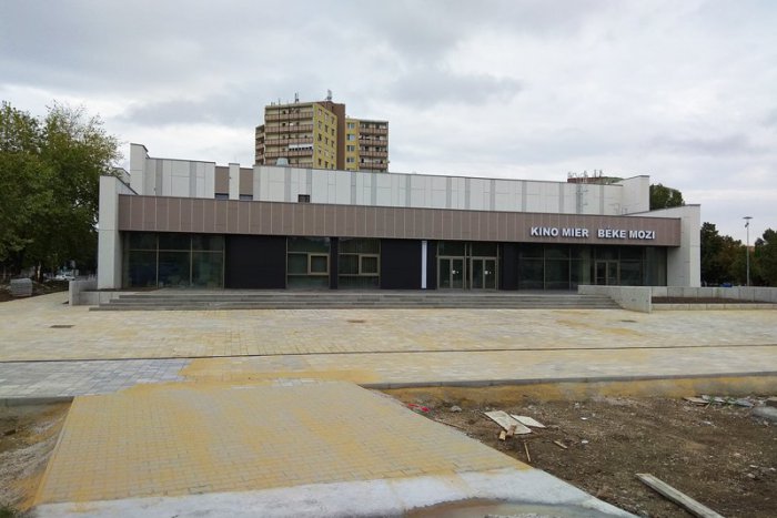 Ilustračný obrázok k článku Kino Mier finišuje s rekonštrukciou: Návštevníkov má privítať do konca mesiaca
