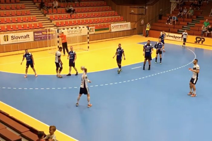 Ilustračný obrázok k článku Šalianski hádzanári zvalcovali Malacky: Patrí im 1. priečka v tabuľke, VIDEO