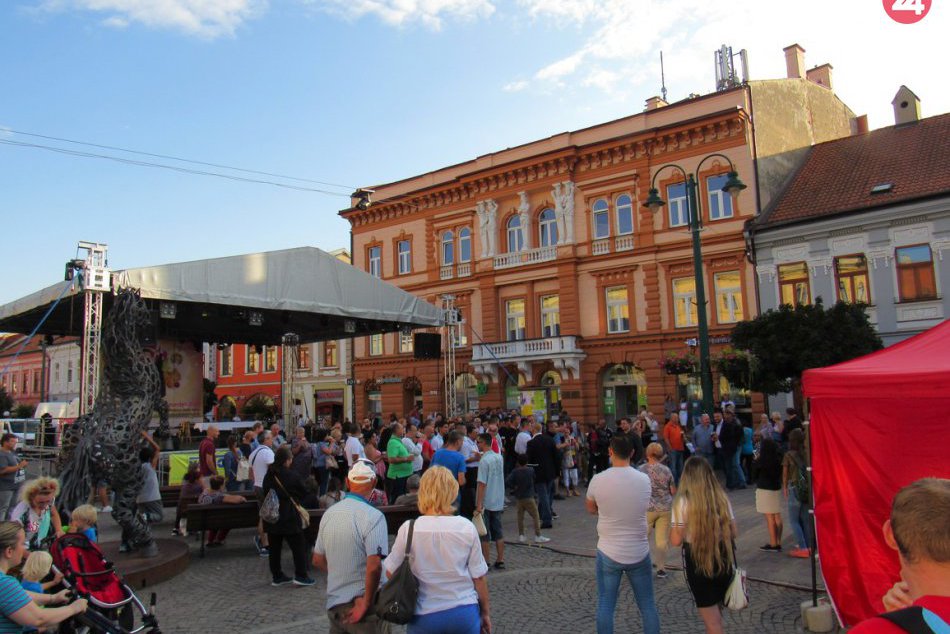 Ilustračný obrázok k článku Podarilo sa: V centre Prešova bol vytvorený rekord v pití zlatistého moku!