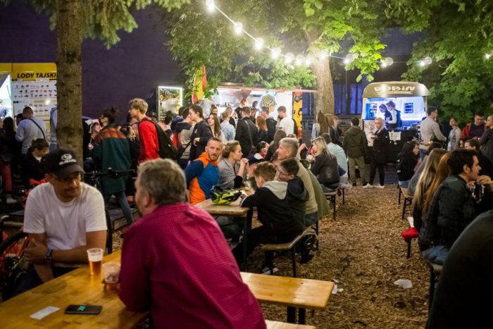 Ilustračný obrázok k článku Tipy na víkend: Čaká nás Street Food festival aj Blšák pre zvieratká