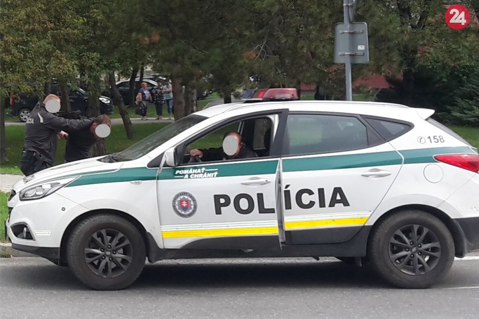 Ilustračný obrázok k článku Muž mal v žilinskom autobuse obťažovať dievča (13): Čo na to polícia?