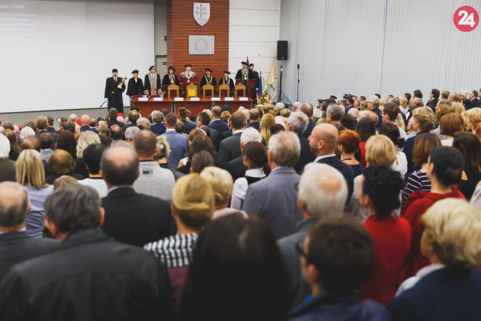 Ilustračný obrázok k článku Koronavírus: Mimoriadne opatrenia na bystrickej UMB: Výučbu prerušia