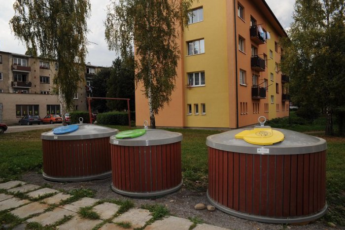 Ilustračný obrázok k článku Investícia za takmer 350-tisíc: Na Družbe osadia polopodzemné kontajnery