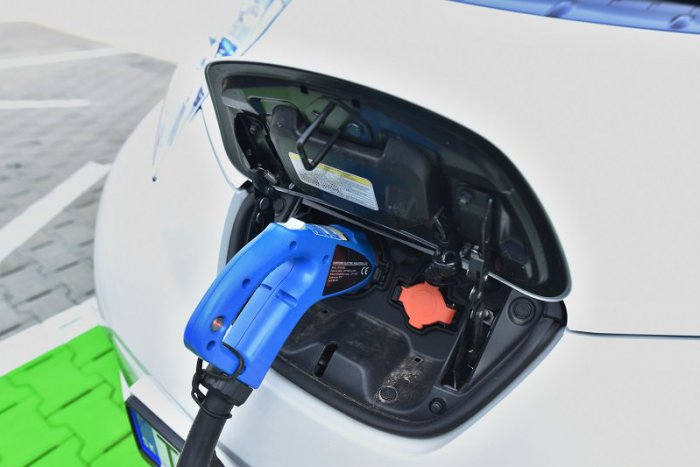 Ilustračný obrázok k článku Nový elektromobil budú využívať zamestnanci mesta, školy i športovci