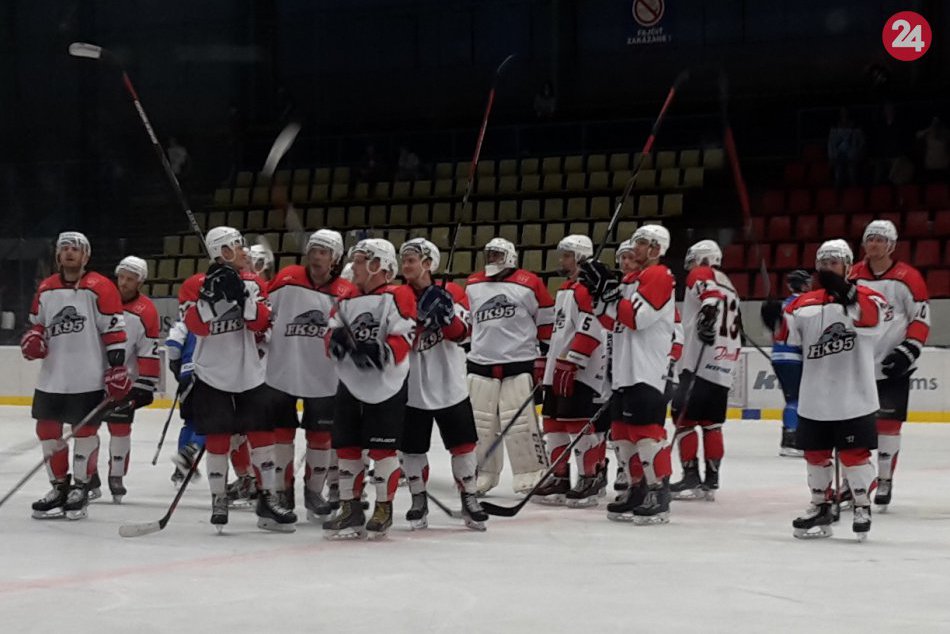 Ilustračný obrázok k článku Panteri pokorili lídra: Z považskobystrického hriešnika bol hrdina, VIDEO a FOTO