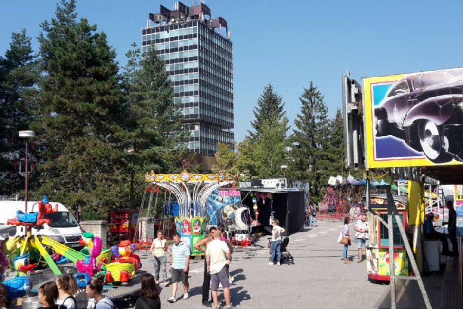 Ilustračný obrázok k článku Všetko o Považskobystrickom jarmoku v kocke: Budú aj kolotoče? PROGRAM