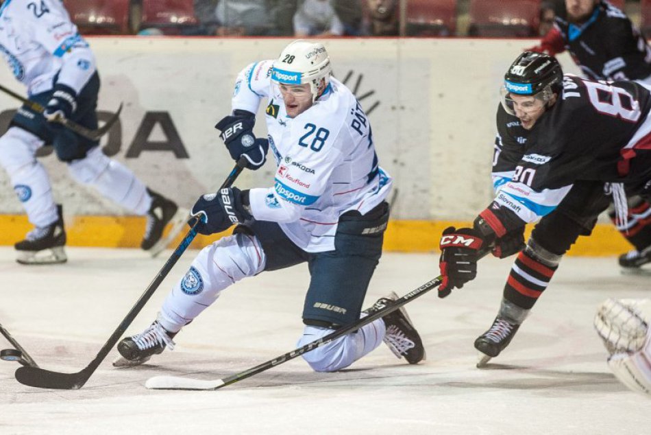 Ilustračný obrázok k článku Nitre nestačilo ani 5 presných zásahov: V Bystrici prehrala o jediný gól, FOTO