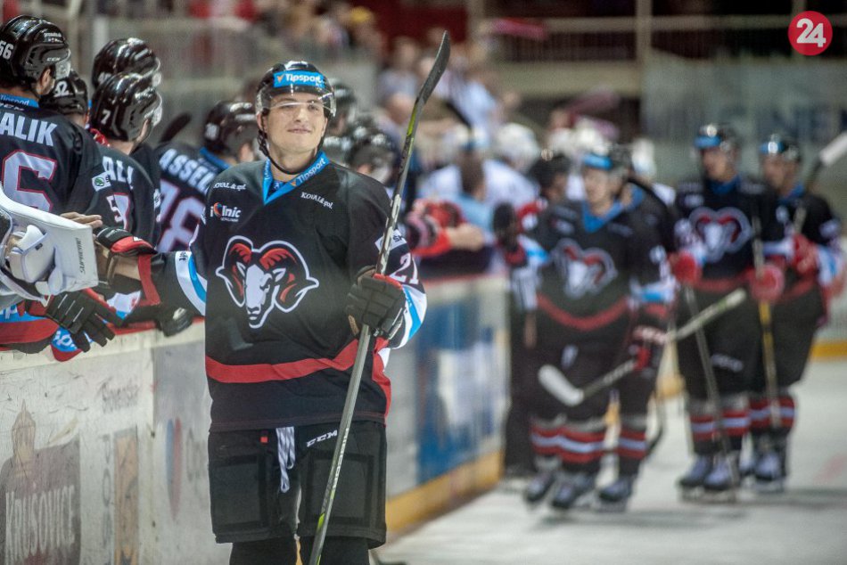 Ilustračný obrázok k článku FOTO a HLASY: Gólová prestrelka pod Urpínom. Barani triumfovali nad Nitrou