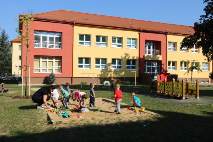 Ilustračný obrázok k článku Práce trvali niekoľko mesiacov: Materská škola Fraňa Kráľa má za sebou obnovu