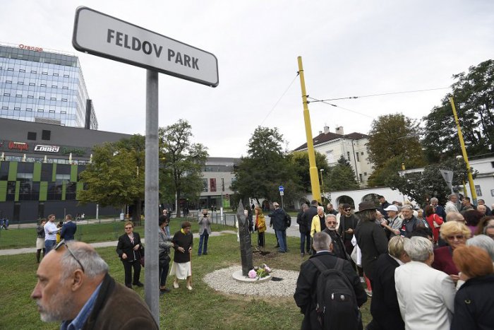 Ilustračný obrázok k článku FOTO: Po významnom košickom kresliarovi pomenovali v metropole východu park